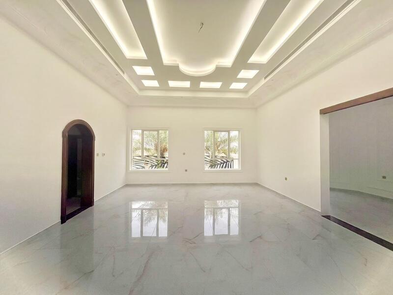 HUGE VILLA | SWIMMING POOL | UNFURNISHED | VACANT