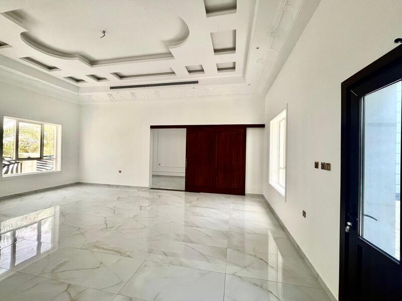 HUGE VILLA | SWIMMING POOL | UNFURNISHED | VACANT