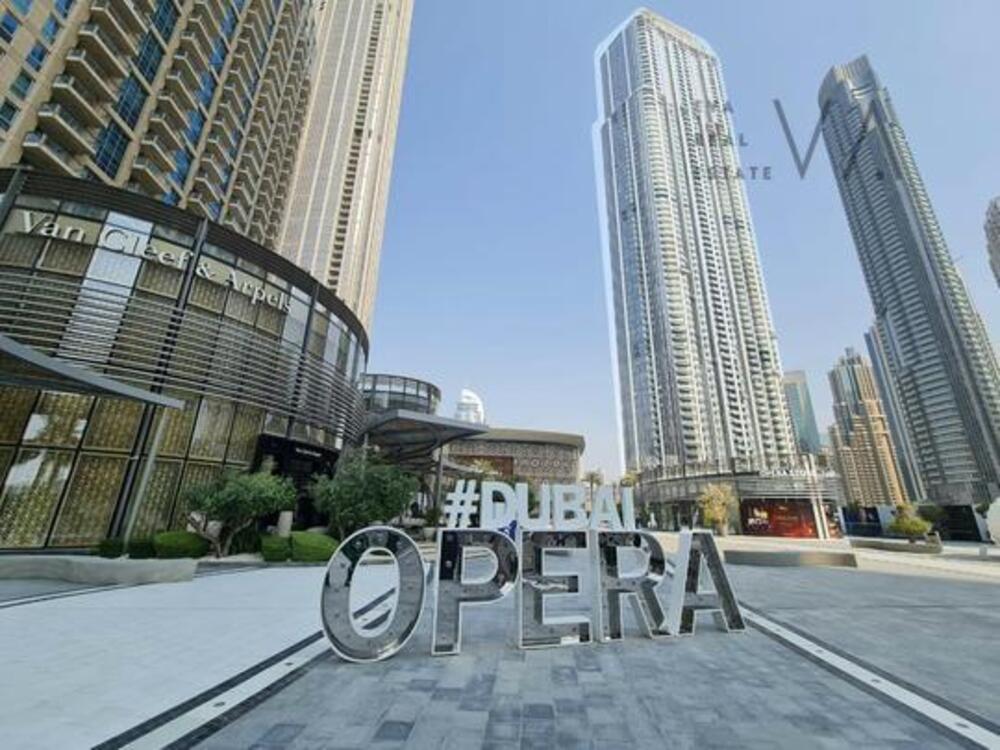 Exclusive deal| Boulevard and opera fountains view