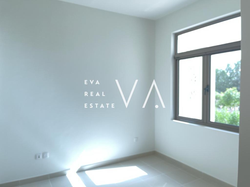 Corner Villa | Single Row | Type J | Vastu